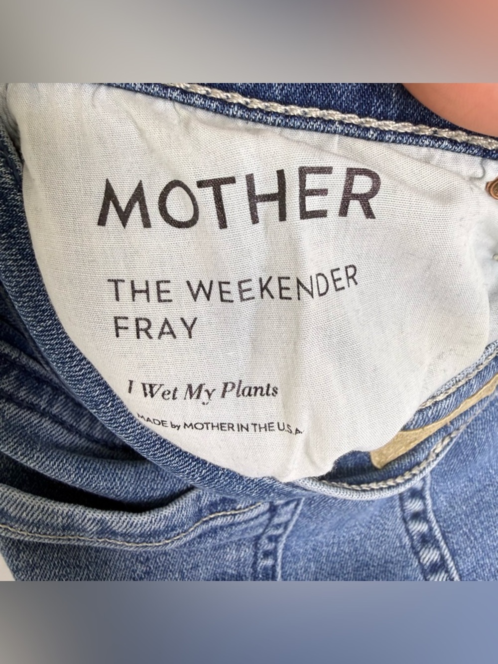 MOTHER The Weekender Fray Flare Denims Jeans - Picture 9 of 9